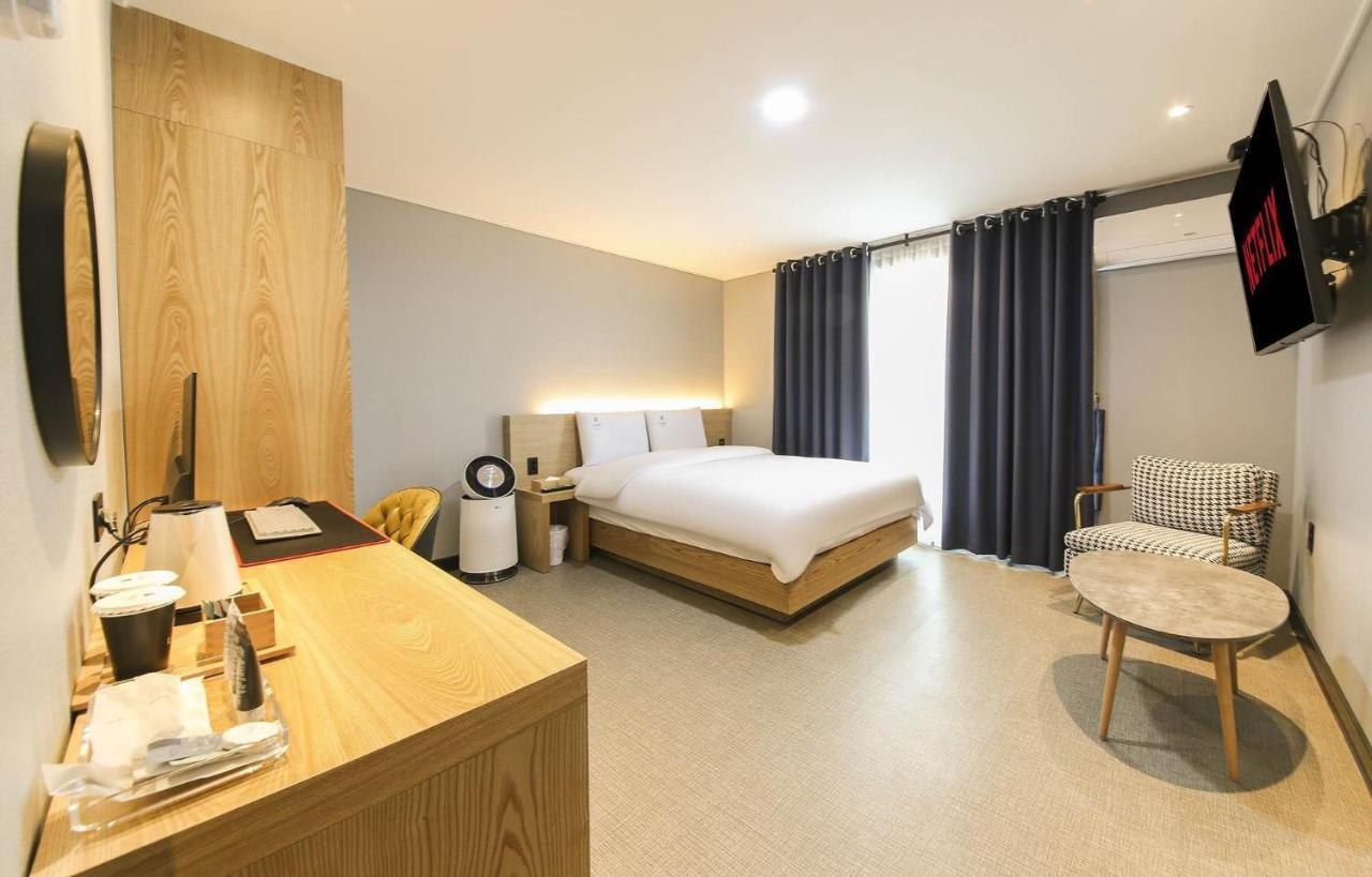 Labe Hotel Jeonju Exterior photo
